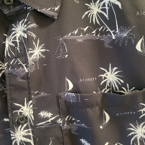 Mens Aloha short sleeve button up shirt,  resort wear, black - Picture 3 of 4
